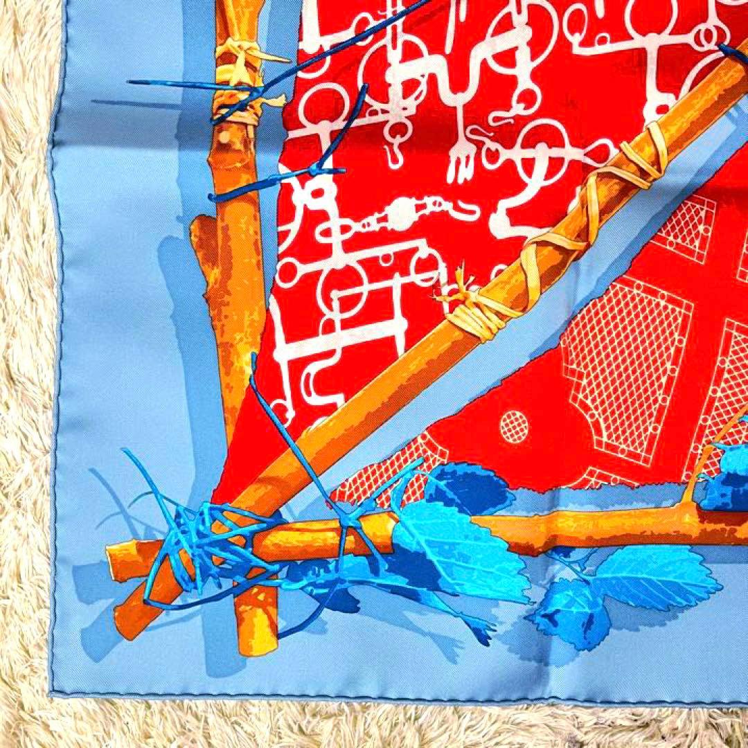 上品上品シャネル 大判 スカーフ 白の花柄 赤 レッド シルク カレ