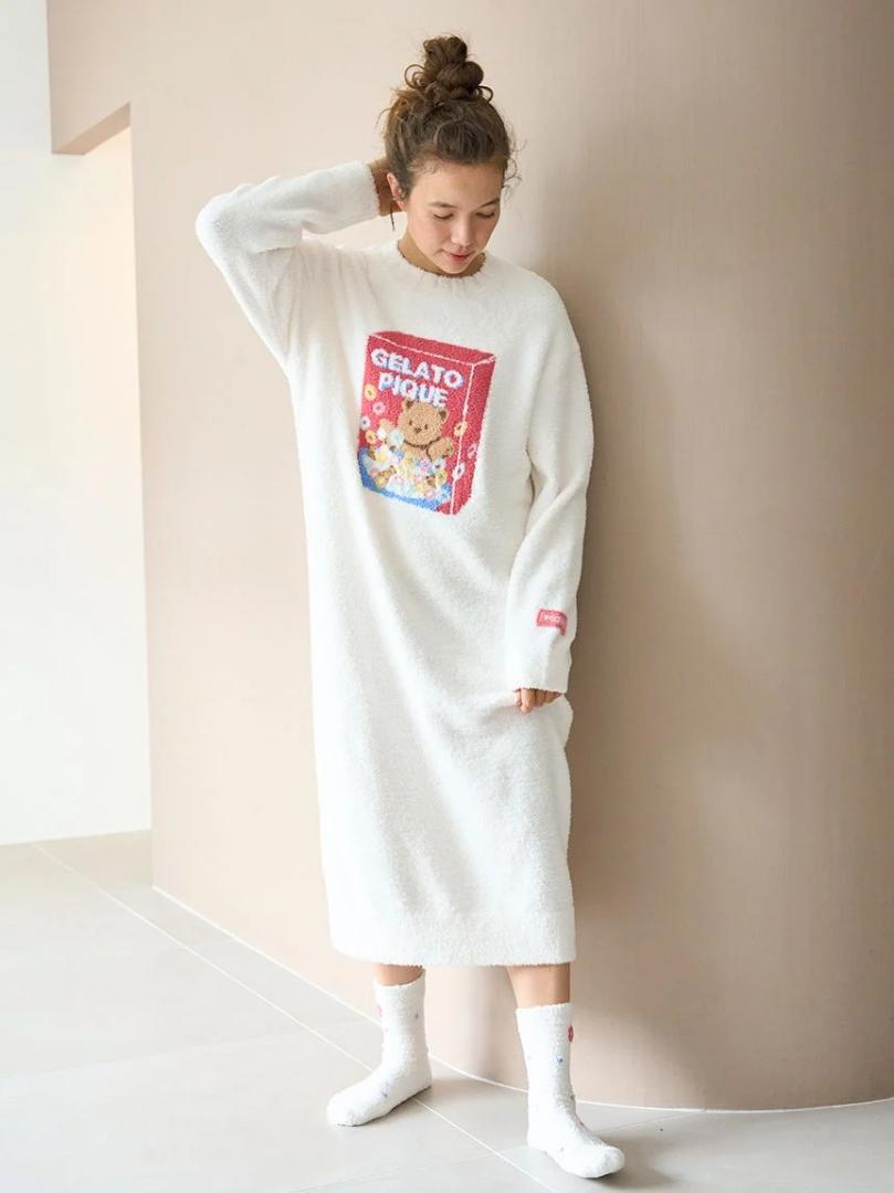 【新品未使用】gelato pique ベビモコシリアルベアジャガードワンピース