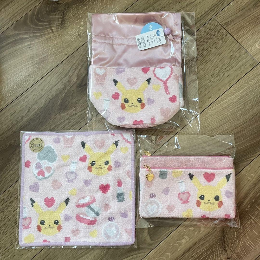 ⭐︎ポケモン新品⭐︎ハンカチ&丸底ポーチ