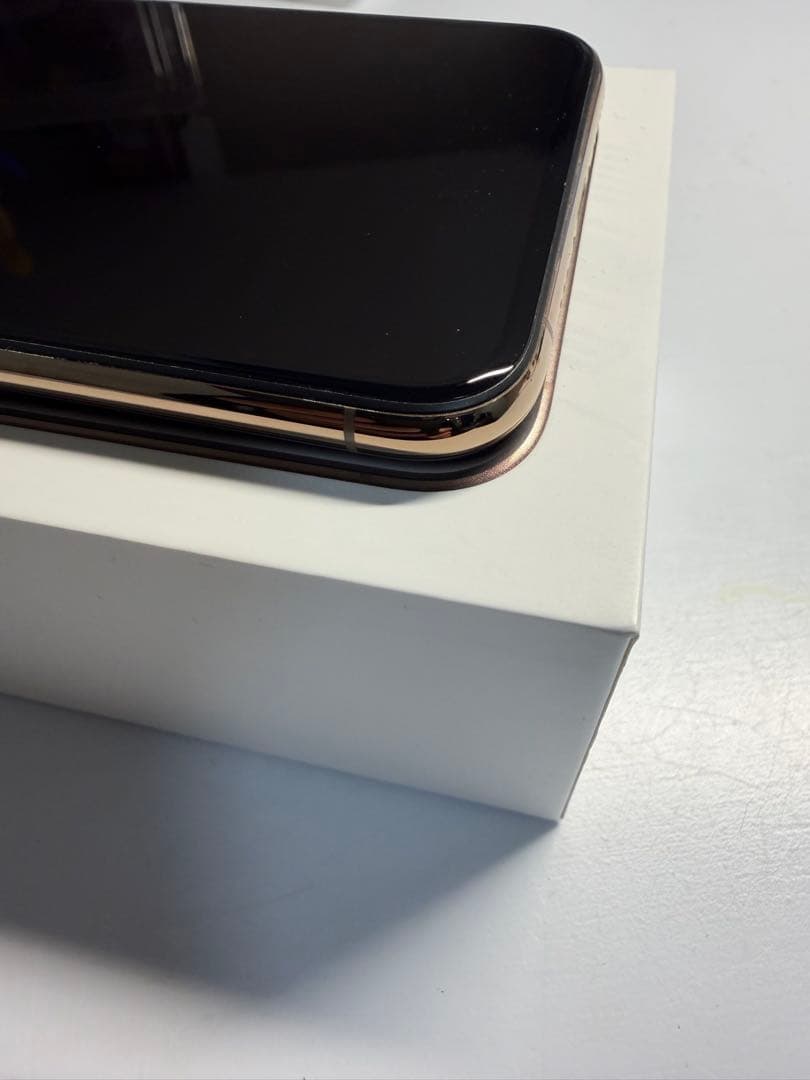 iPhone XS 512GB バッテリー最大容量73% iPhone XS 512GB バッテリー最大容量73%