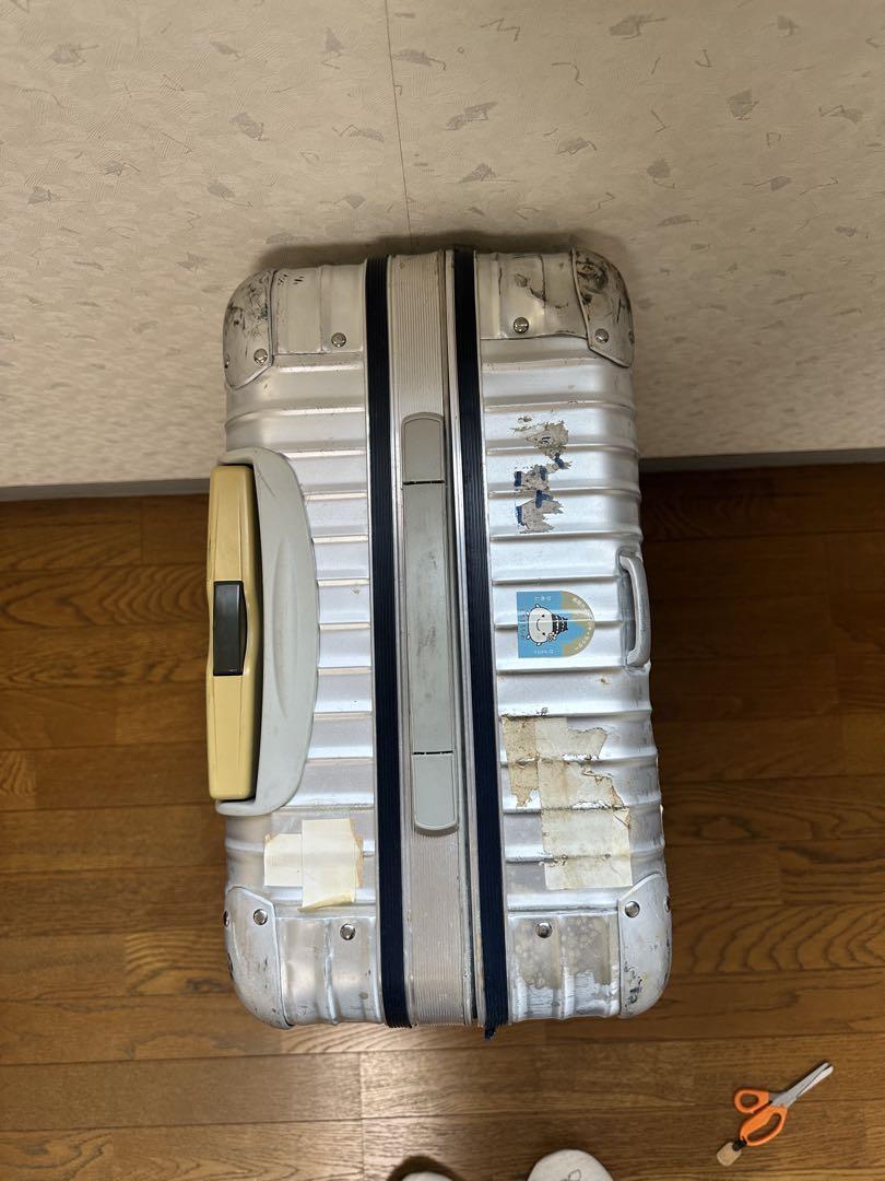 い*た様 RIMOWA スーツケース