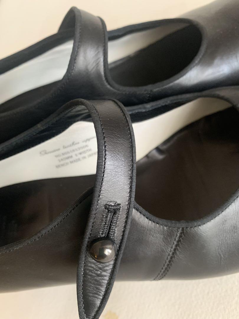 靴 Beautiful Shoes / Toshinosuke Takegahara