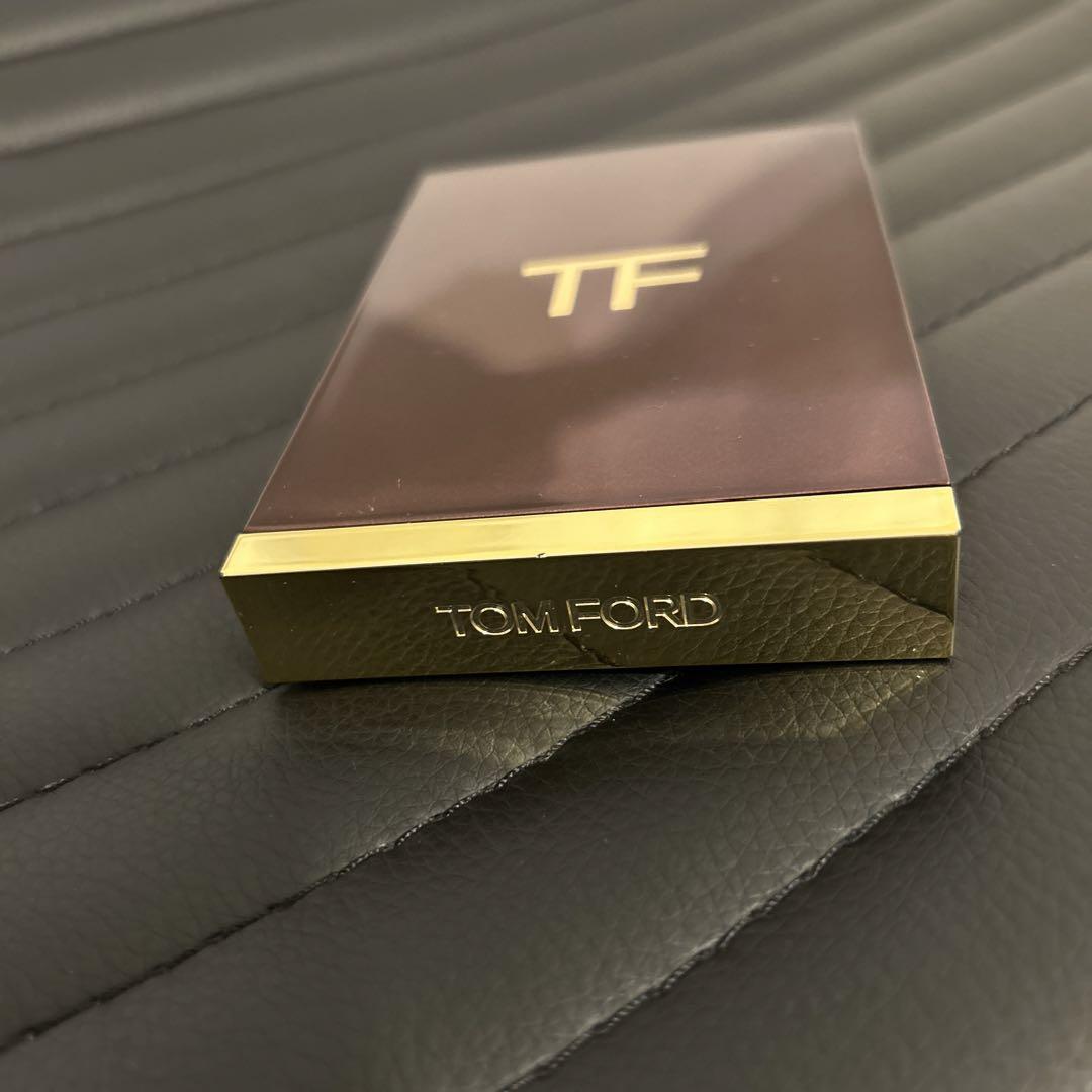 TOM FORD 42A アイカラークォード【美品】【小田切ヒロ】