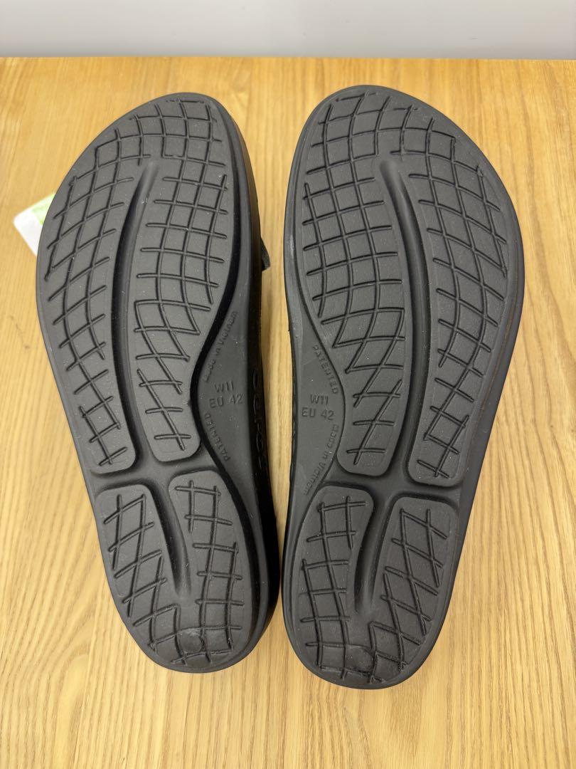 【新品】OOFOS ウーフォス　サンダル　28.0