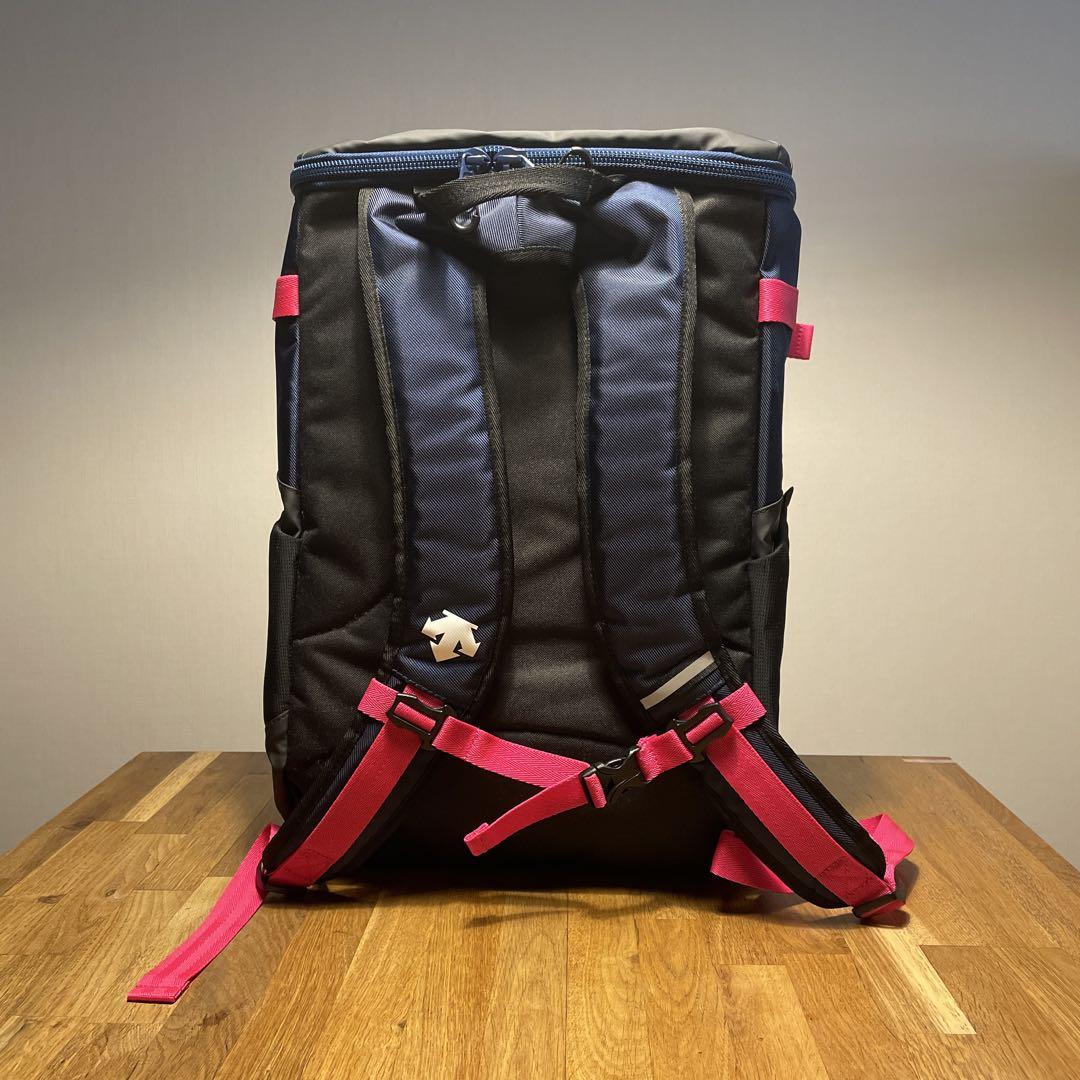 MoveSport リュック ネイビー ピンク DESCENTE　未使用品
