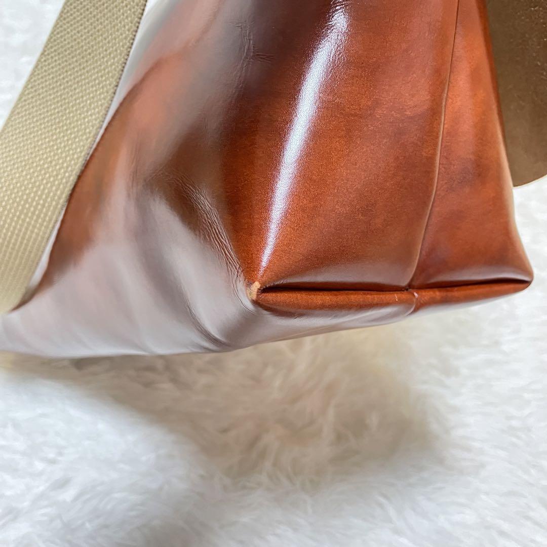 Uni＆coメッセンジャー ショルダーバッグ M ユニアンドコー キャメル