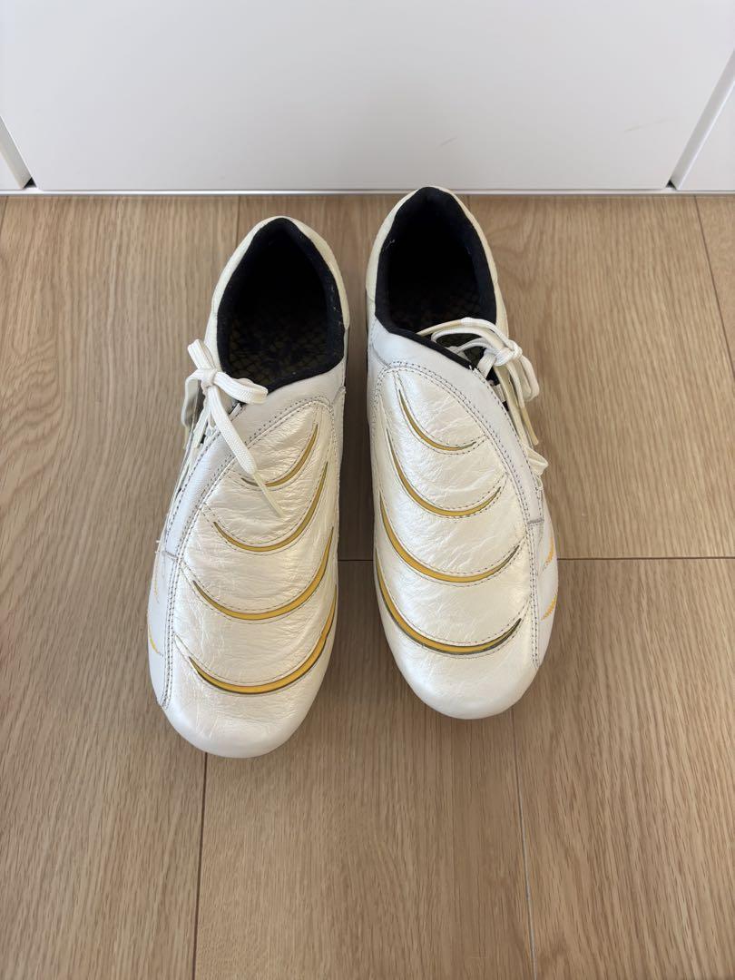 PUMA パワーキャット1.10 SG 【白×黄色】 サッカースパイク