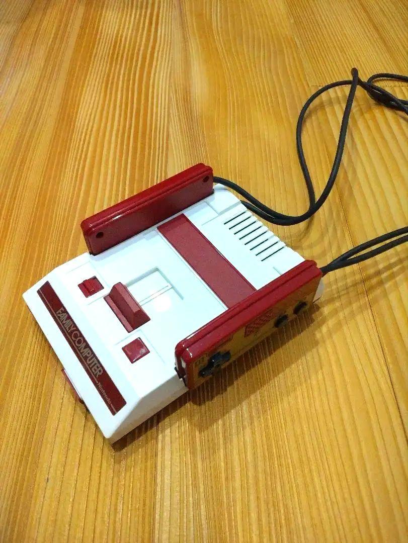 【美品】ニンテンドークラシックミニ　※アダプター付き