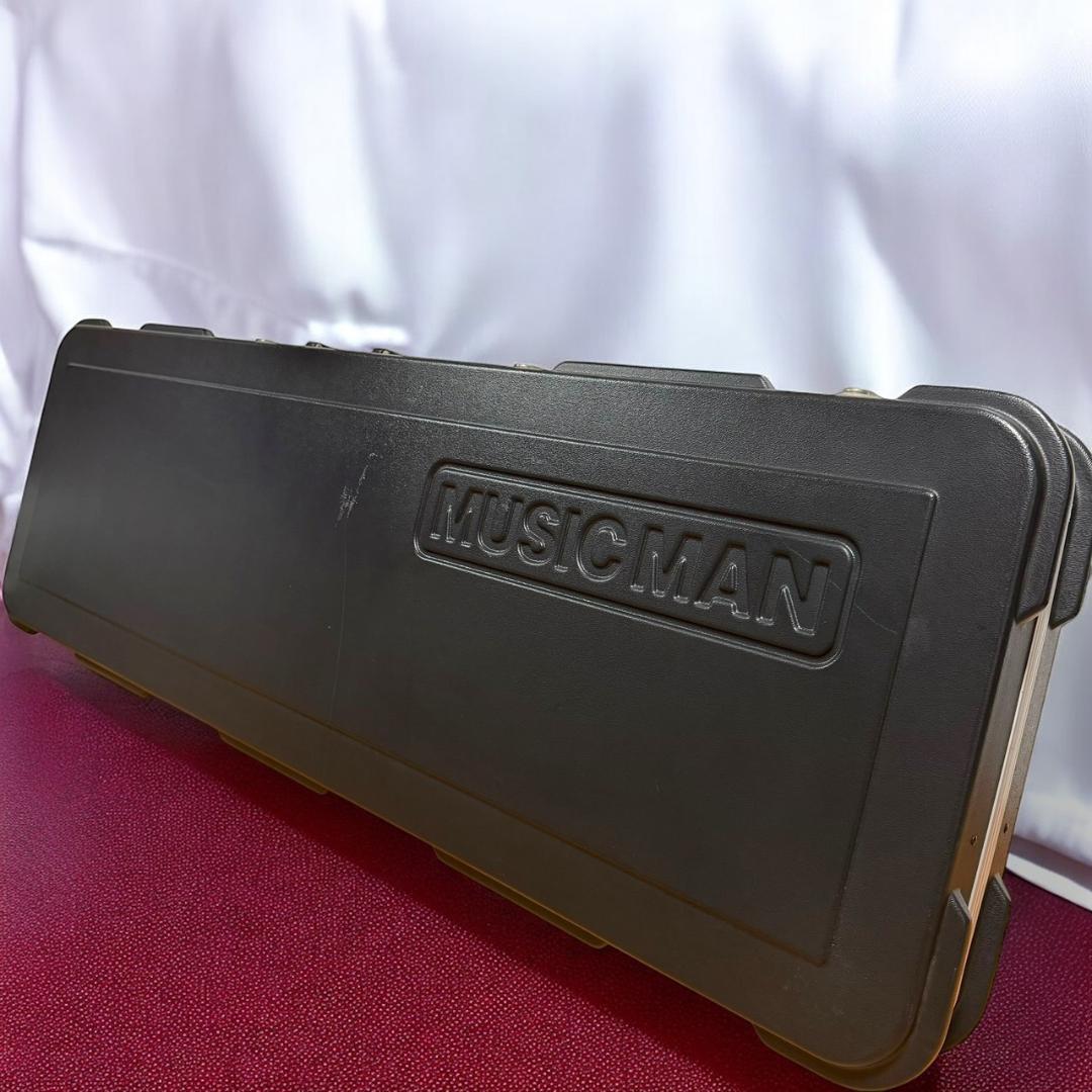 希少良品 MUSICMAN Stingray 5用 ハードケース スティングレイ 希少良品 MUSICMAN Stingray 5用 ハードケース スティングレイ