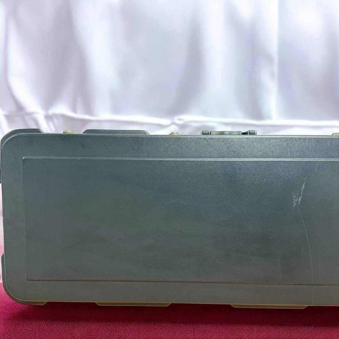 希少良品 MUSICMAN Stingray 5用 ハードケース スティングレイ 希少良品 MUSICMAN Stingray 5用 ハードケース スティングレイ