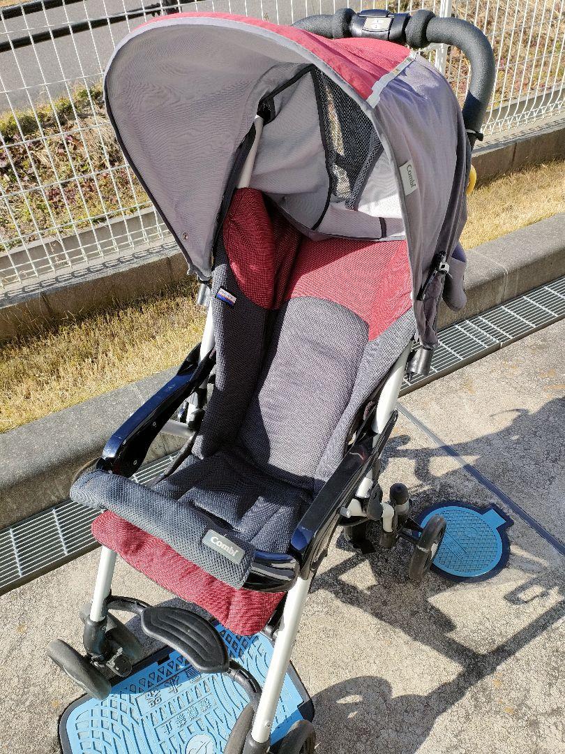 折りたたみ式ベビーカー グレーと赤