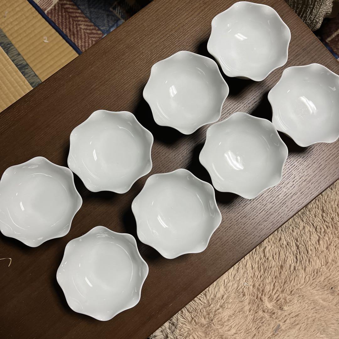 お買い得品有田焼美品高台小鉢8個