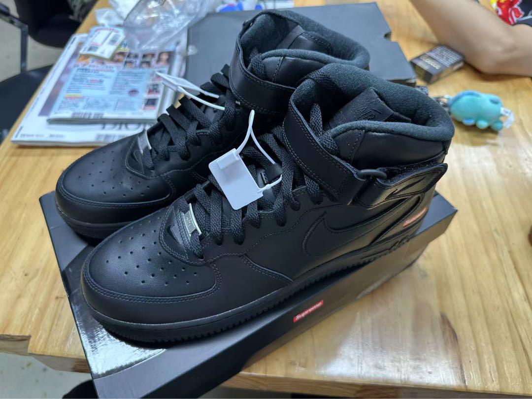 Supreme × Nike Air Force 1 Mid \"Black\"