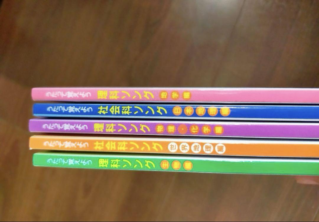 卍