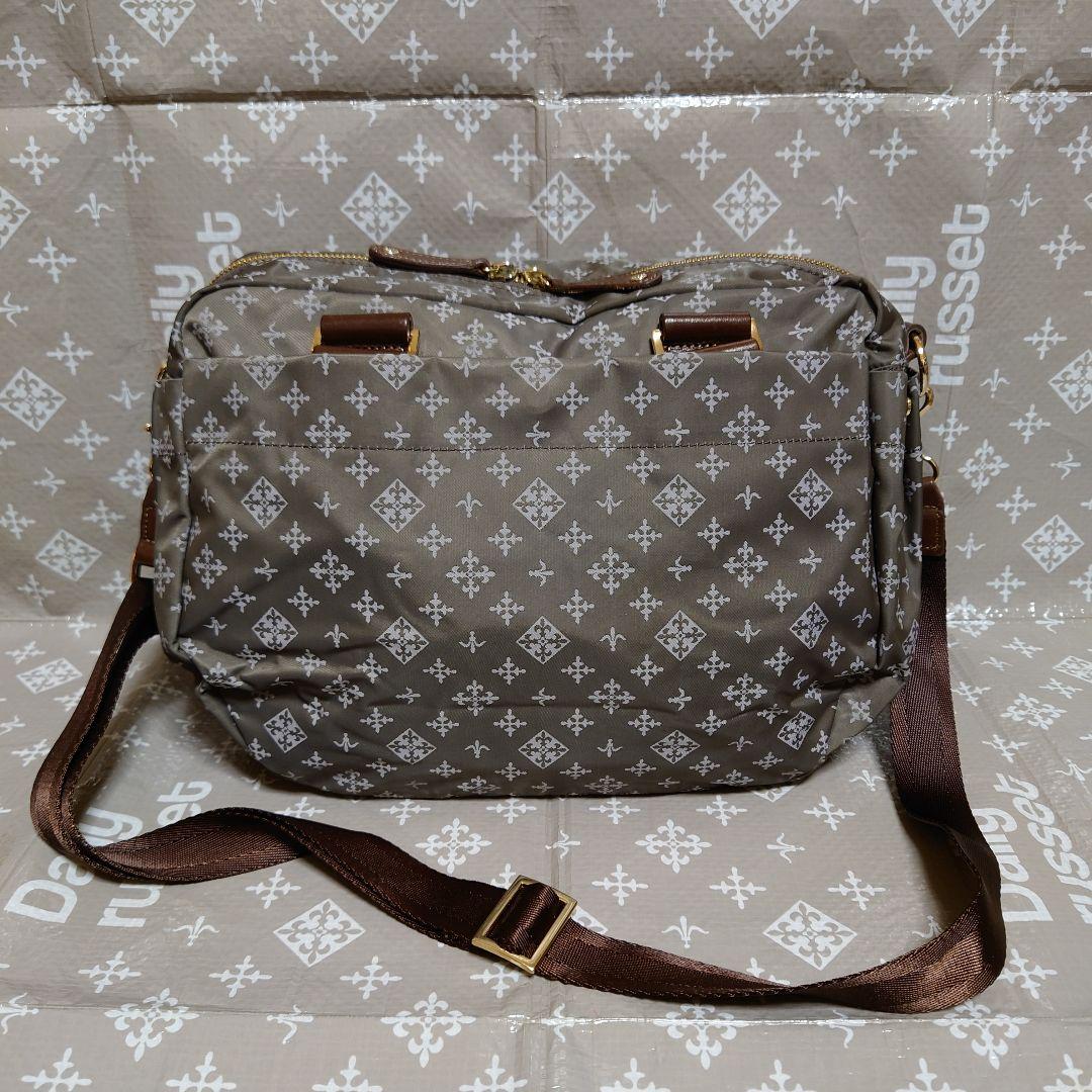 美品です! ラシット 3層バッグ ベージュ ショルダー sariater-hotel.com