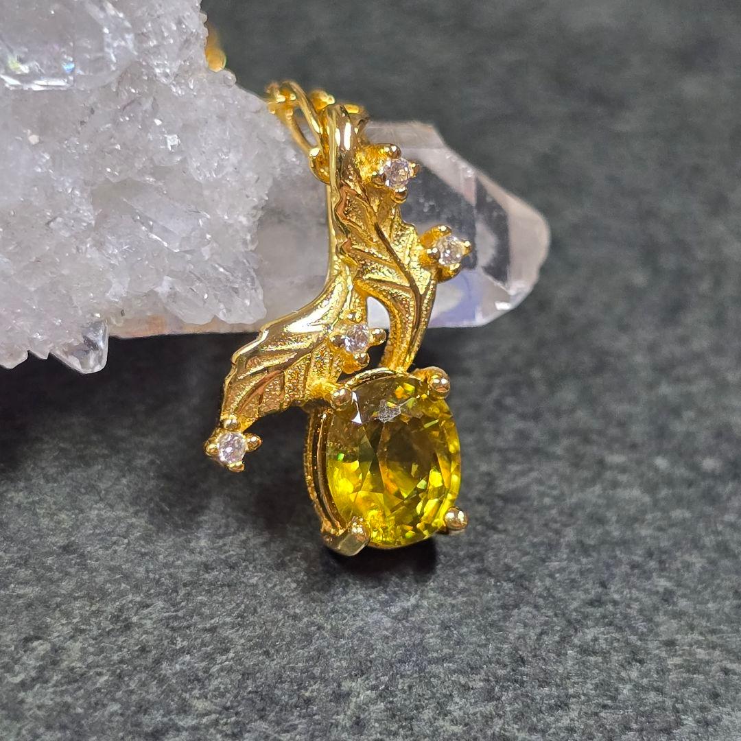 スフェーンペンダントスフェーンネックレス