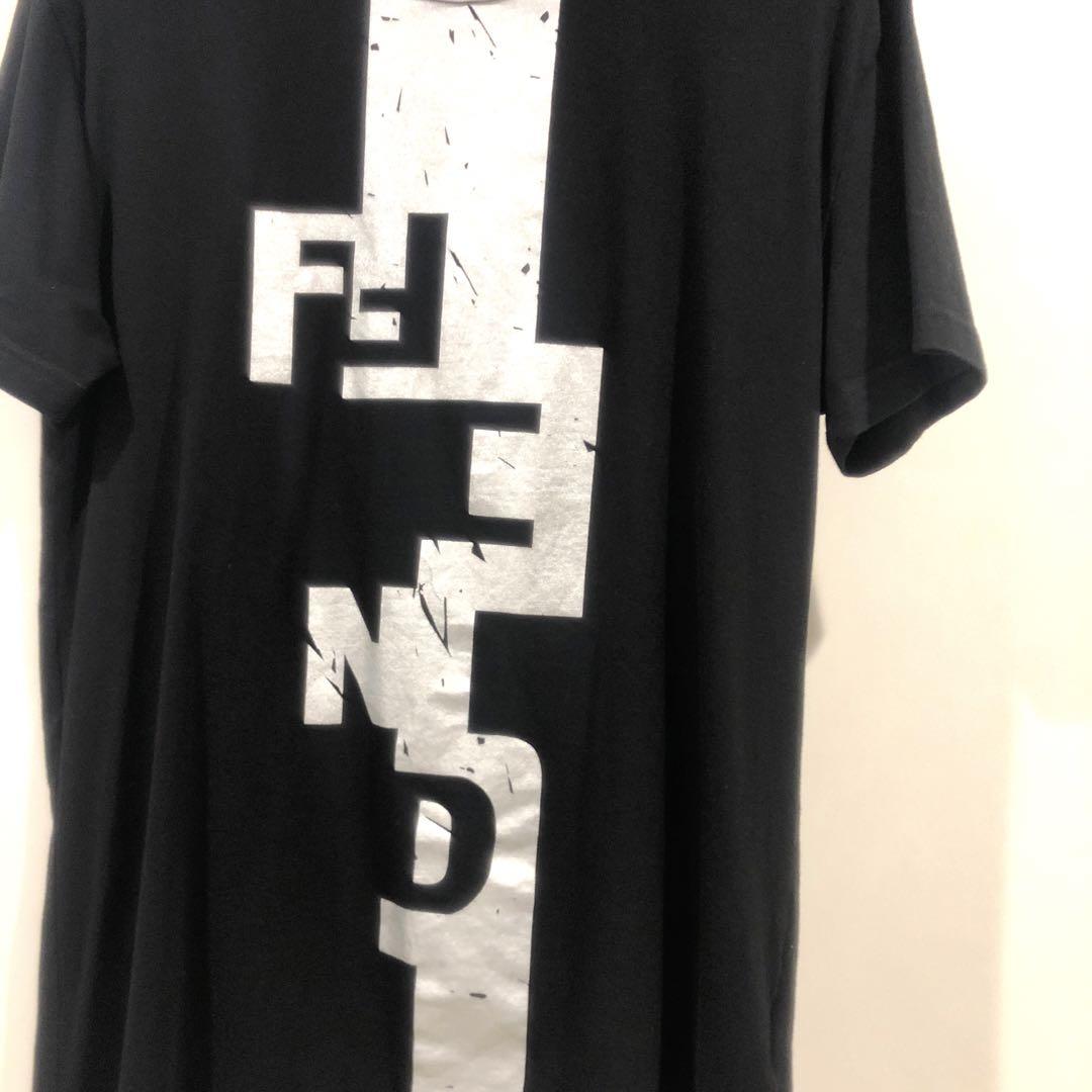 華麗 極美品】 XL 黒 ラメ ブランドロゴ Tシャツ フェンディ 希少デザイン トップス