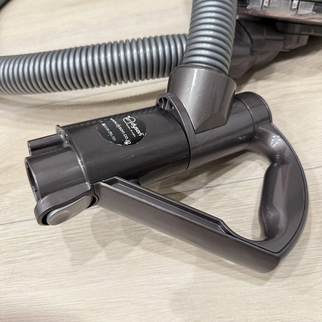 Dyson キャニスター型掃除機 Ball Fluffy + cy24 Dyson キャニスター型掃除機 Ball Fluffy + cy24 - メルカリ