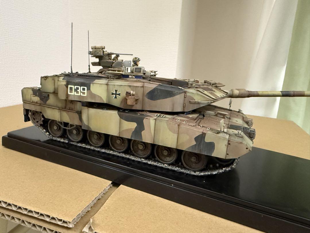 プラモデル戦車1/35完成品レオパルドドイツ現用