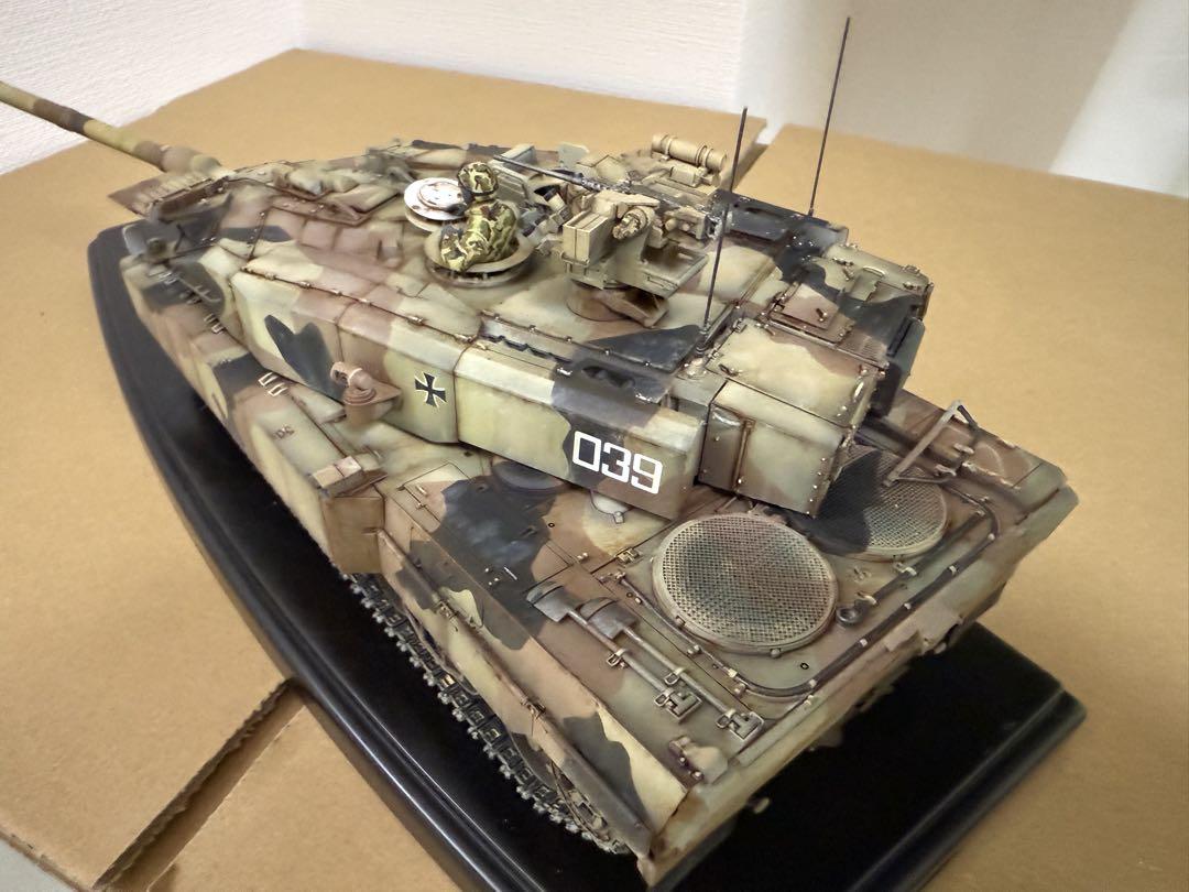 プラモデル戦車1/35完成品レオパルドドイツ現用