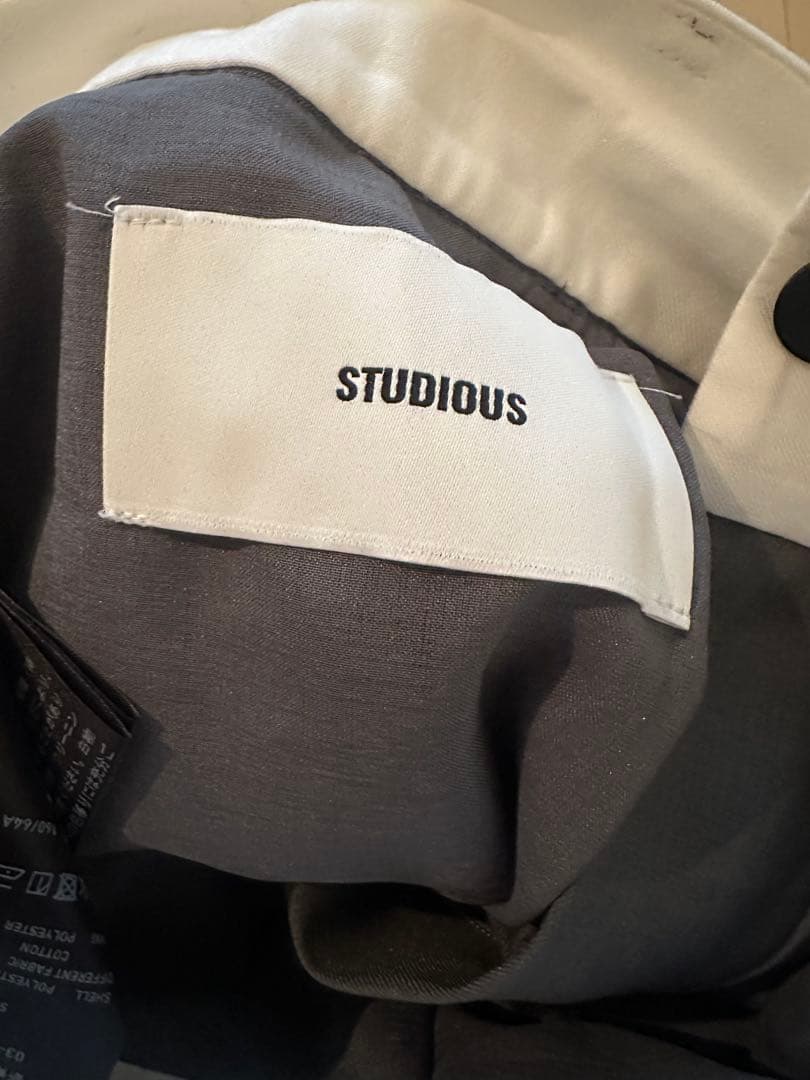 値下げSTUDIOUS Asymmetric Front Trousers