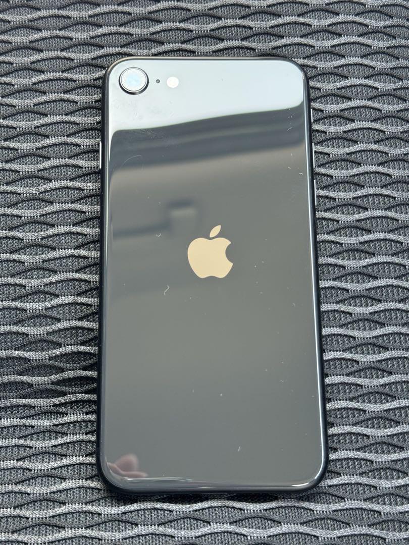 iphone SE 第2世代　64GB