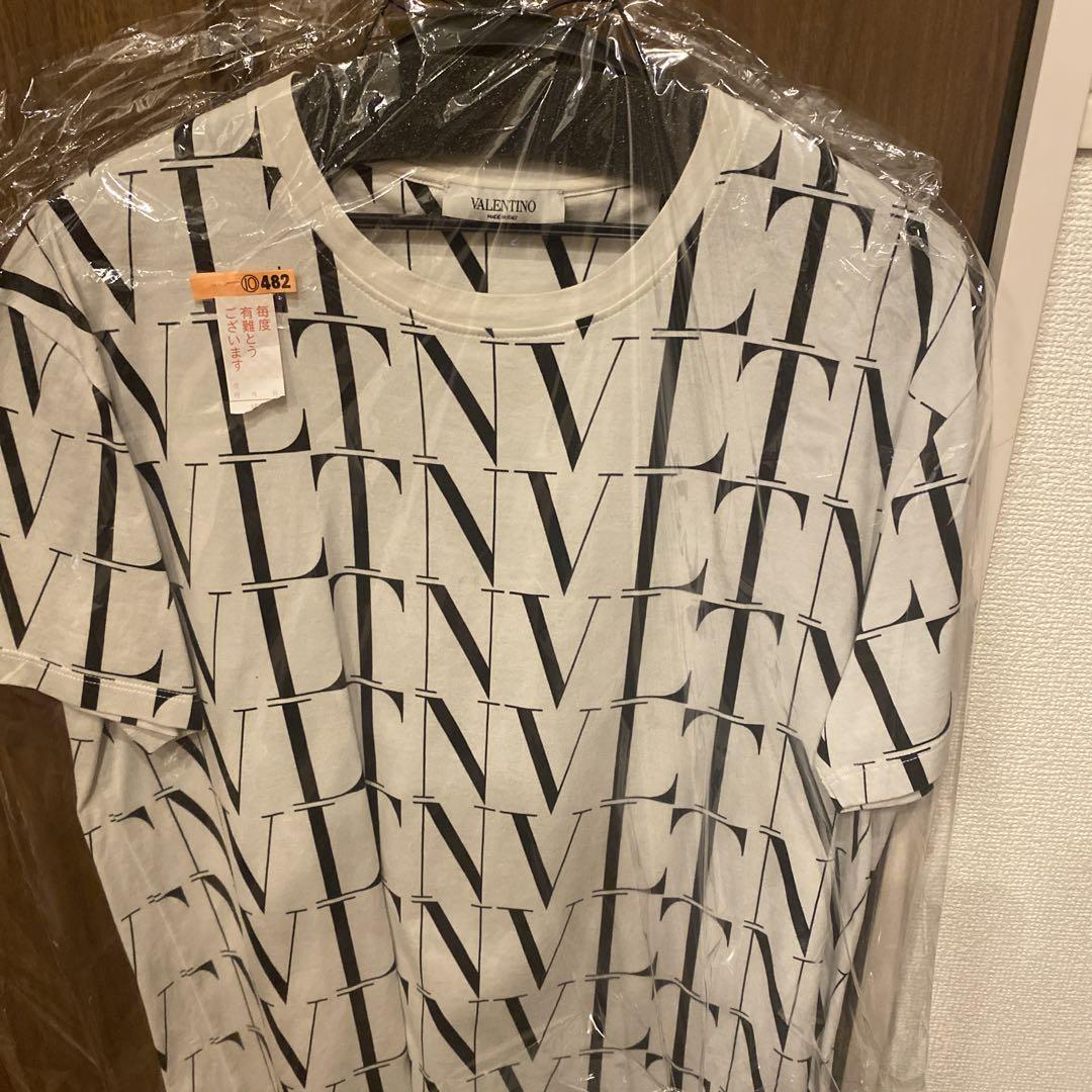 【VALENTINO GARAVANI】ロゴプリントTシャツ Valentino Garavani Vロゴ シグネチャー Tシャツ | ブルー