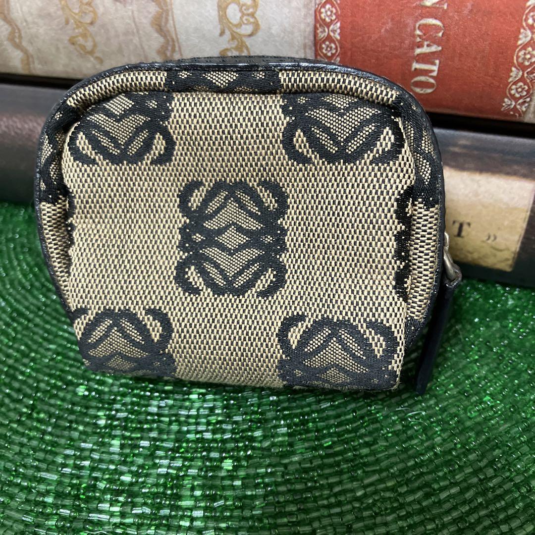 ロエベ