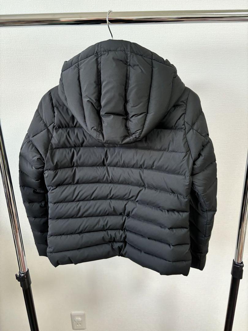 ほぼ新品！PYRENEX 黒 ダウンジャケット