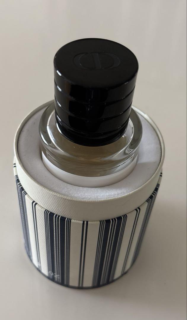 クリスチャンディオール　メゾン　オードゥパルファン　40ml