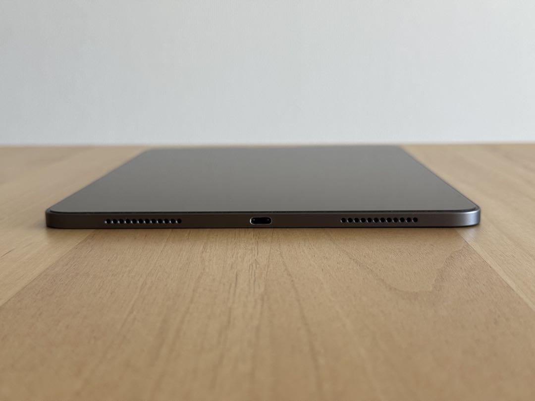 iPad Air 第5世代 256GB Wifiモデル グレー M1 美品中古