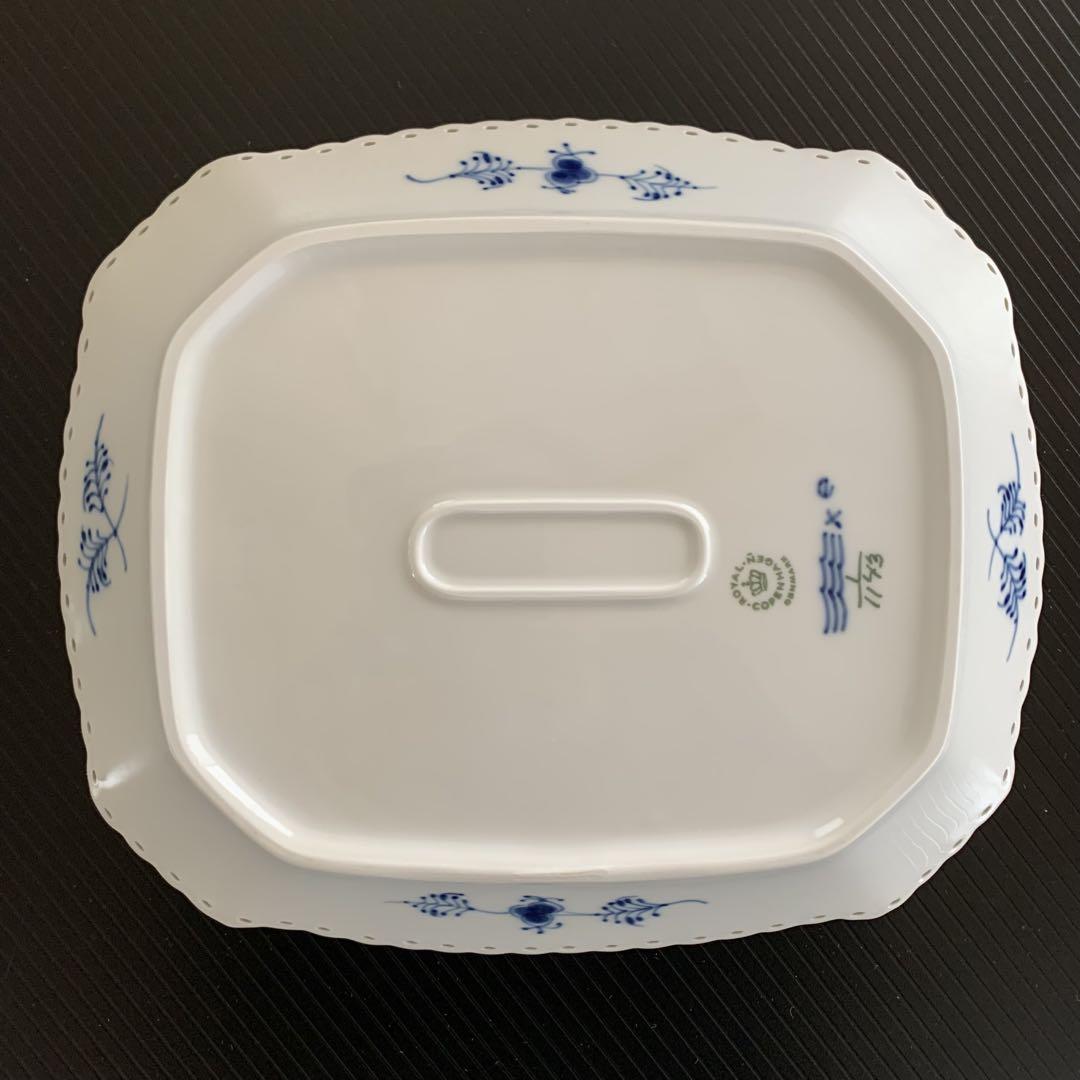 B&G 青い花模様の皿