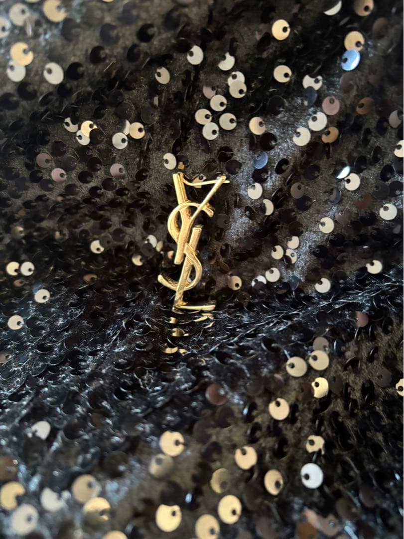 イブサンローラン カサンドラ ピアス ゴールド SAINT LAURENT イブサンローラン カサンドラ ピアス ゴールド SAINT LAURENT