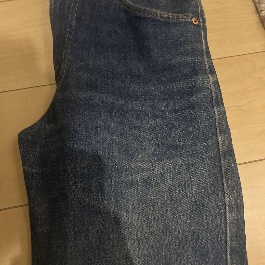 ☀ Levis