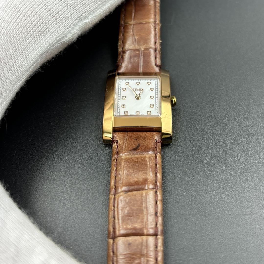 【希少】FENDI フェンディ 腕時計 320L シェル 12P ダイヤ FENDI 320L 腕時計 クオーツ シェル文字盤 ケース付 新品電池