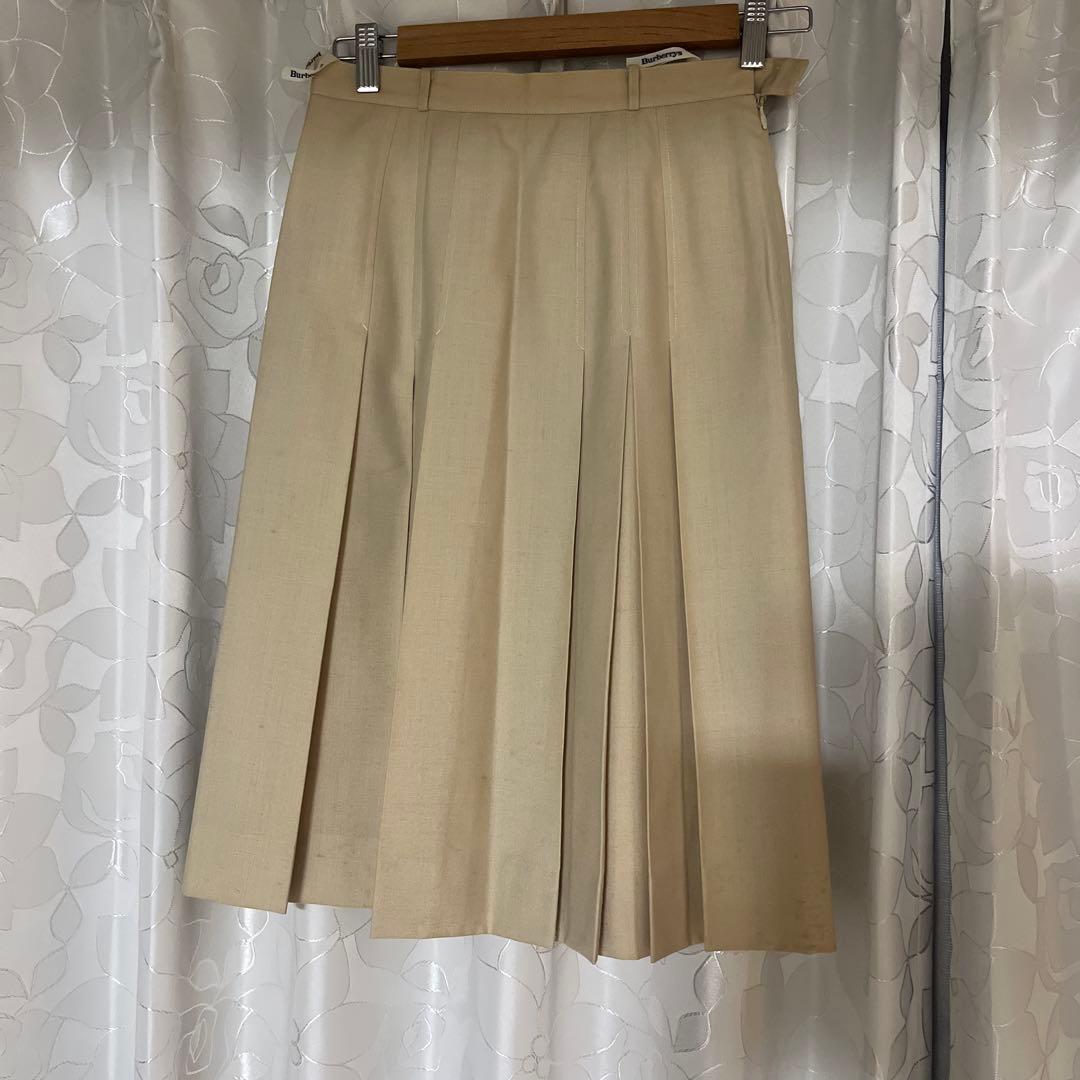 ベージュ プリーツスカート ひざ丈