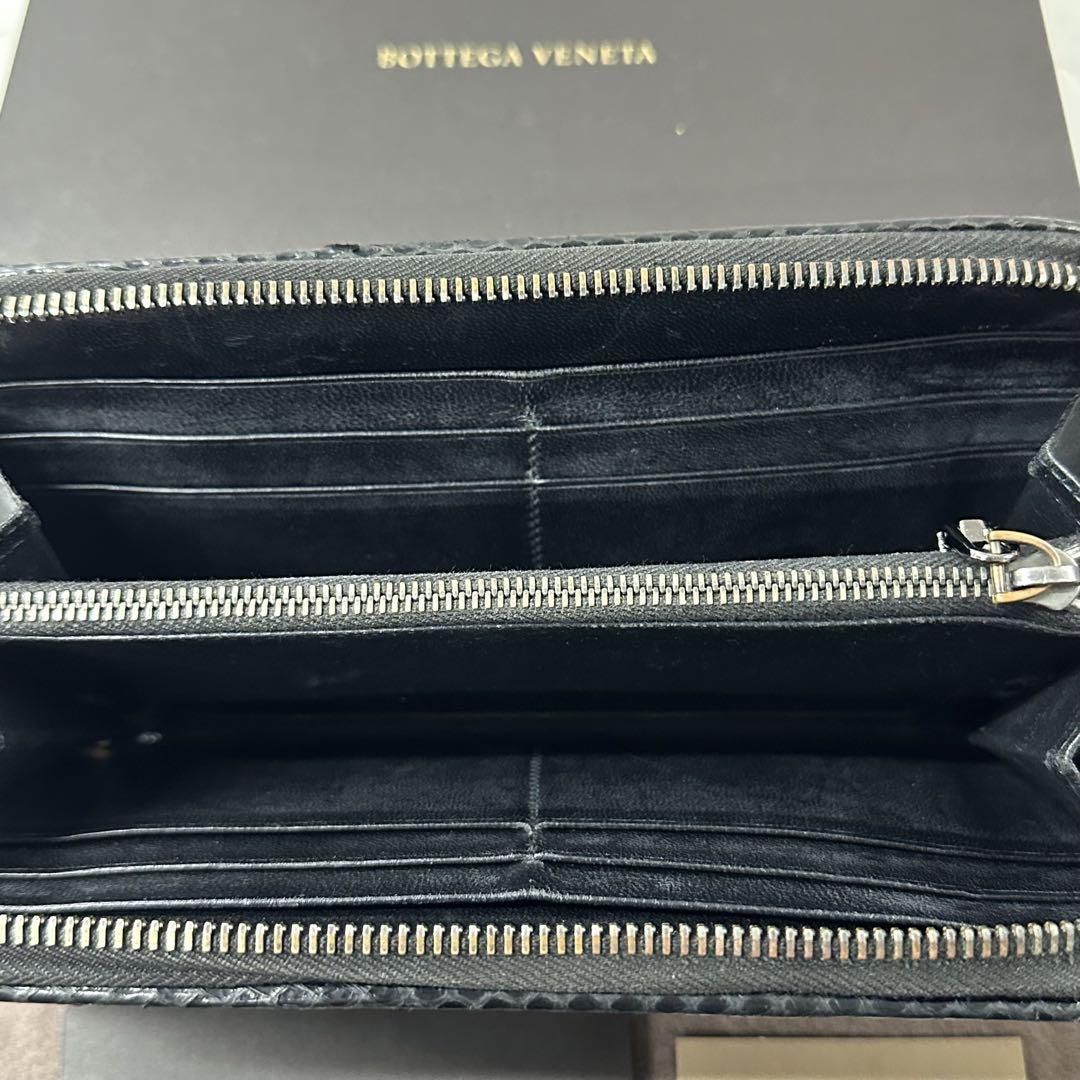 新品同様‼️ 希少 ボッテガヴェネタ 財布 長財布 パイソン