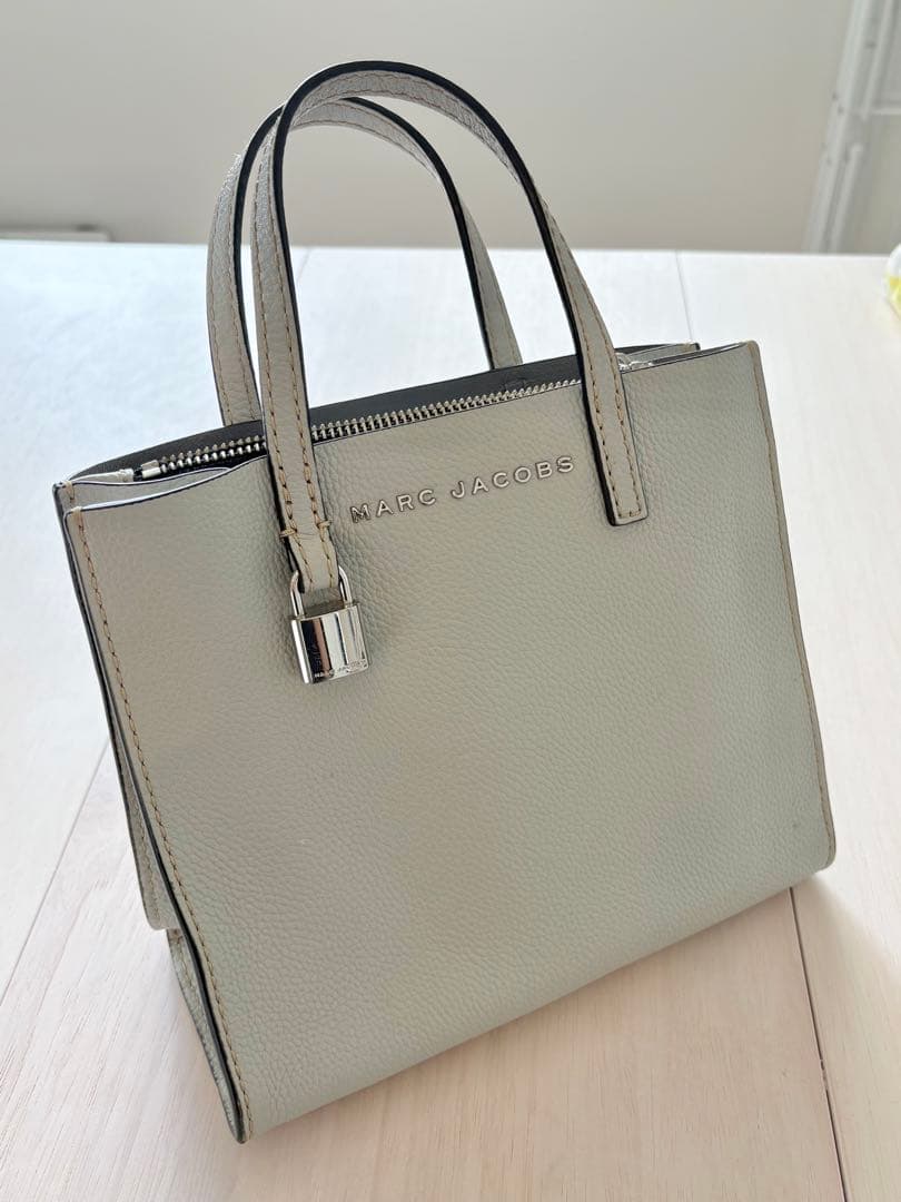 MARC JACOBS ライトグレー ハンドバッグ