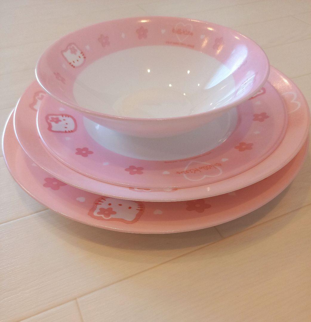 ハローキティ フランス製 皿 アルコパル 洋食器 洋皿 4枚