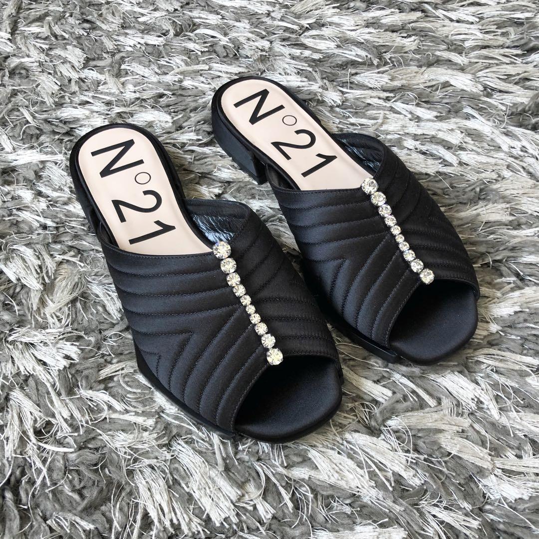 再値下 N21 ヌメロベントゥーノ　サンダル