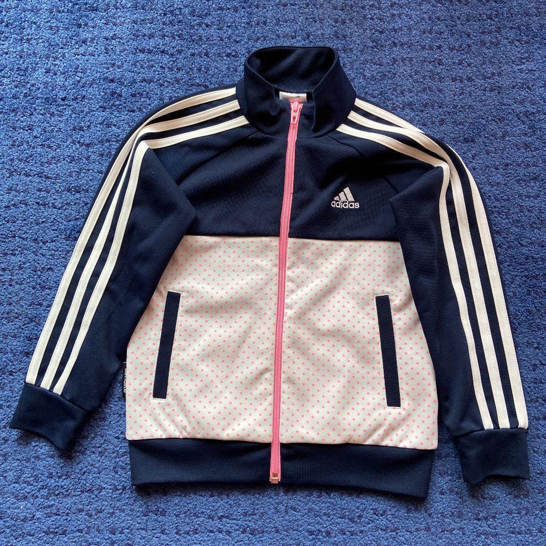 メルカリ Adidas アディダス ジャージ上下 ジュニア おまけ付き キッズ服 女の子用 100cm 1 500 中古や未使用のフリマ