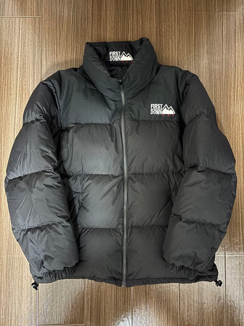 FIRST DOWN ブラック ダウンジャケット