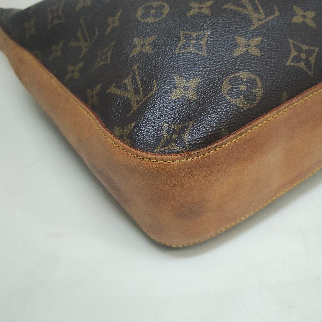 LOUISVUITTON ルイヴィトン　ショルダーバッグ