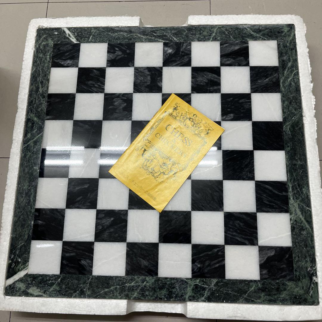 大理石チェスボードと駒セット 4,550円