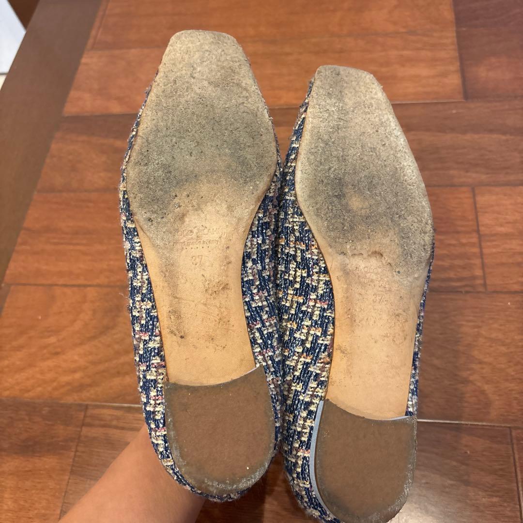 マノロブラニク　ハンギシ　ツイード　ビジューバックル　パンプス