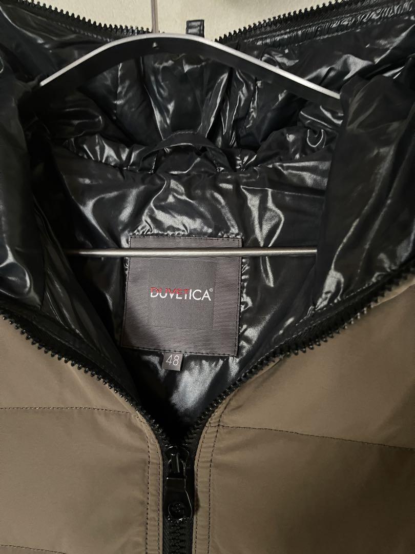 美品▪️DUVETICA ▪️ダウン▪️サイズ48 ▪️カーキ▪️大きい 美品▪️DUVETICA ▪️ダウン▪️サイズ48 ▪️カーキ▪️大きい