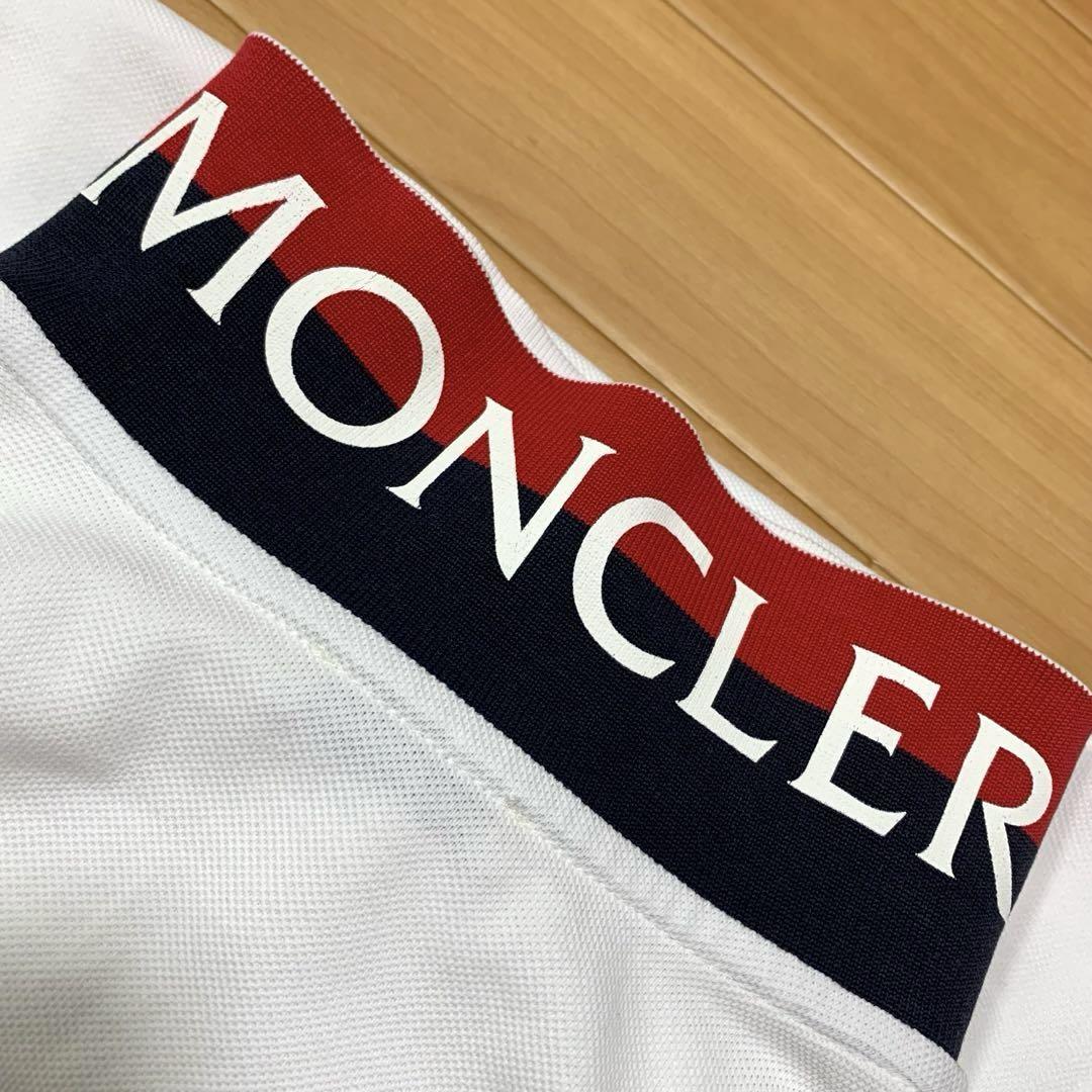 ⭐完売品美品⭐MONCLER　ポロシャツ　白　襟ロゴ!　M　⭐値段交渉受付中⭐ ⭐完売品美品⭐MONCLER ポロシャツ 白 襟ロゴ! M ⭐値段交渉受付