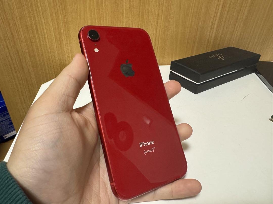 iPhoneXR 本体　赤