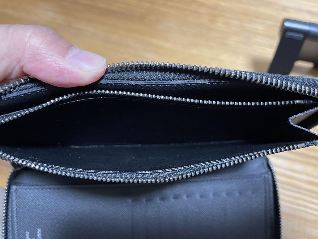 Louis Vuitton ジッピーウォレット・ヴェルティカル