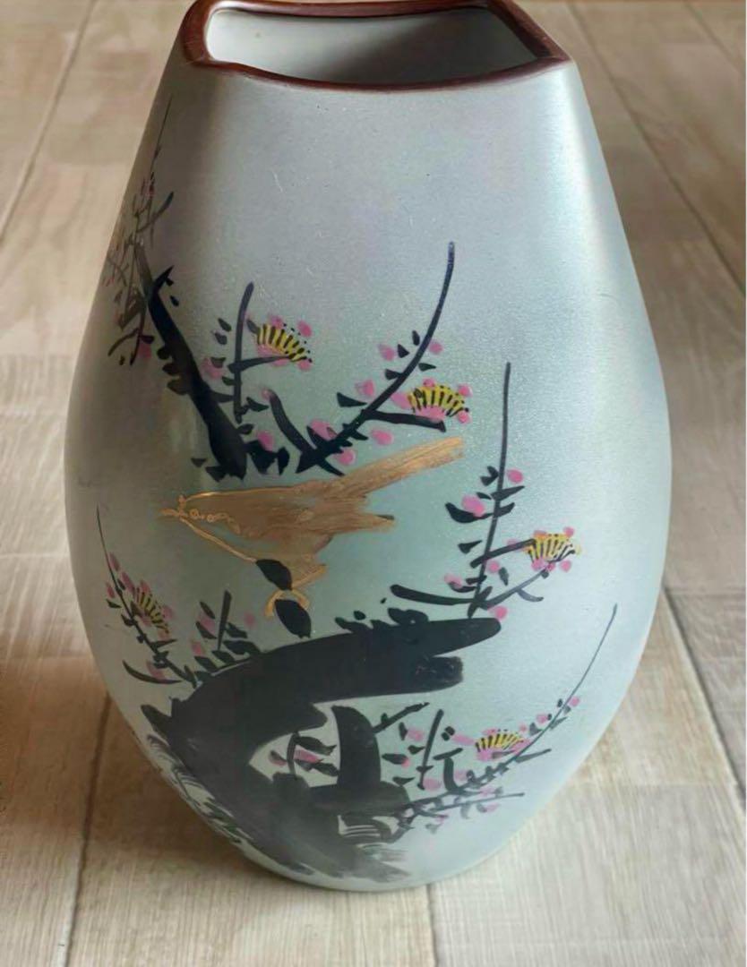 陶器の花瓶 花と鳥のデザイン 中型 - メルカリ